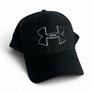 Under Armour UA Blitzing Men's Stretch Fit Cap Hat Black White Large Logo L/XL